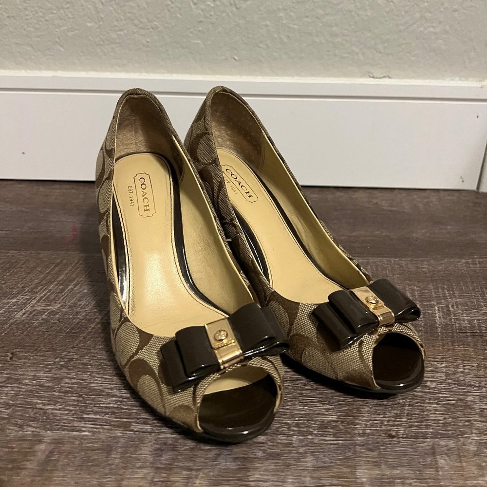 COACH | Emma Wedge Heel with Bow
